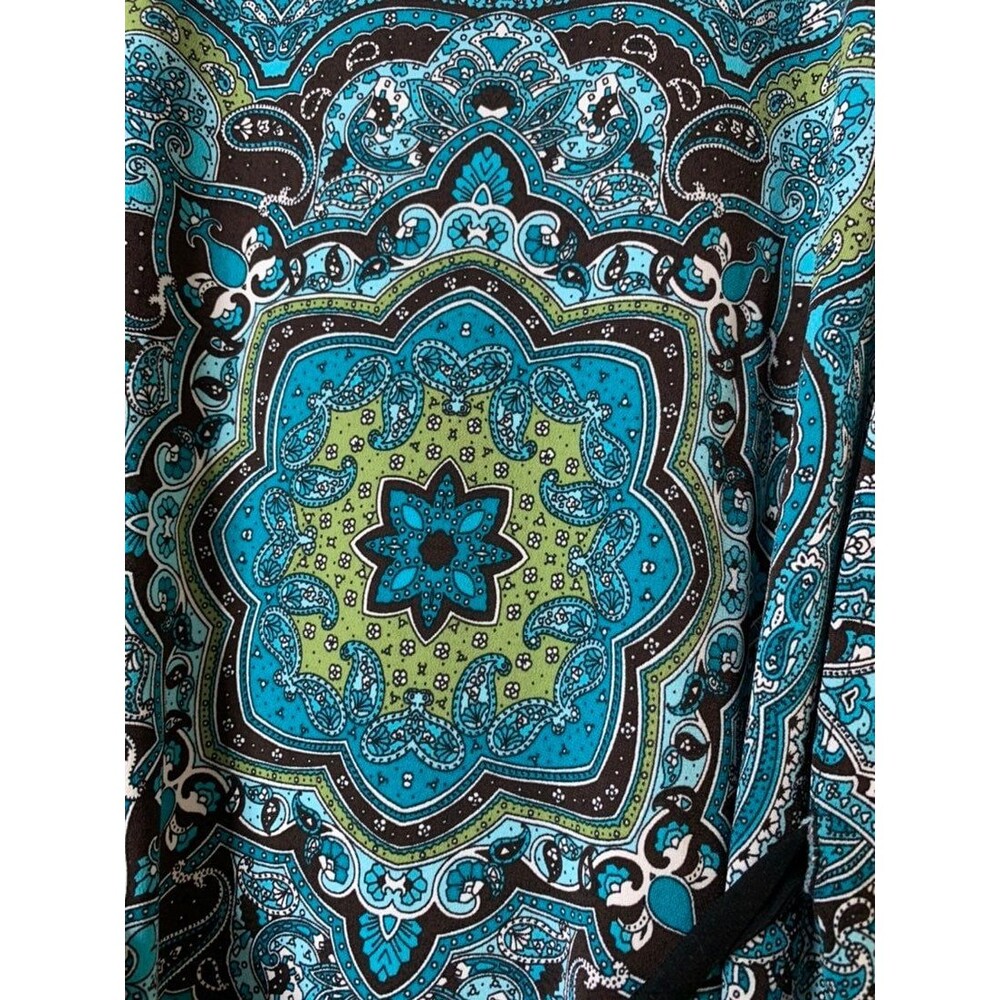 Wrapper Small Blouse - Picture 2 of 4
